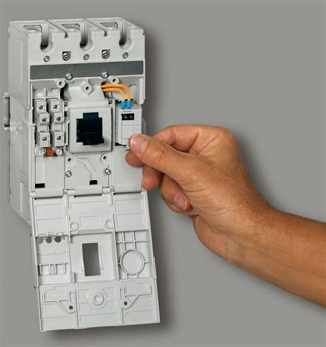 MCCB thermal magnetic DPX³ 250 Icu 25 kA 400 V 3P 100 A