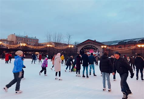 Best Places To Go Ice Skating In NYC (2023-2024) | CuddlyNest Travel Blog