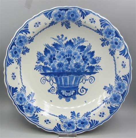 De Porceleyne Fles Delft Wall Plate With Flower Basket Catawiki