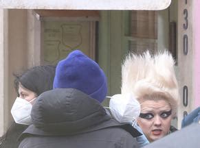 Maisie Williams Sexy Flashes Her Nude Tits On The Set Of Sex Pistols 2 AZNude