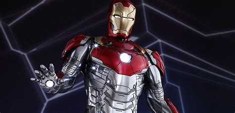 Hot Toys Iron Man Mark Xlvii Spider Man Homecoming