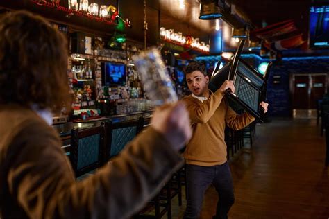 Captada En Video Brutal Pelea En Un Bar De La Zona 10