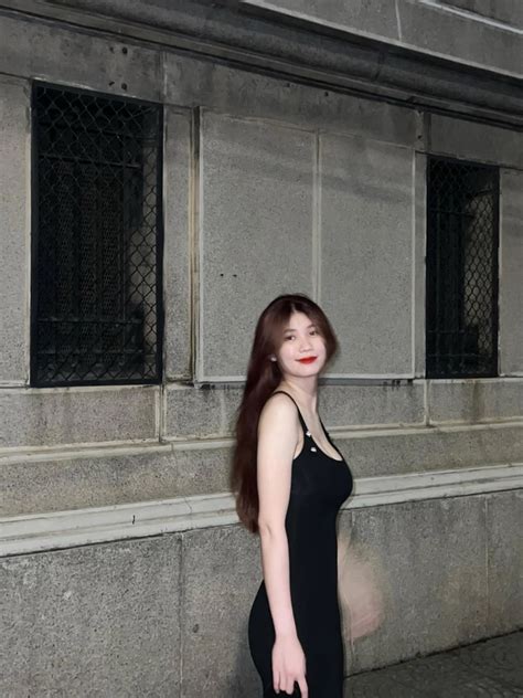 Ng T Ng Y V I Th N H Nh M Nh H C X Ng Mai Nh Ng V N Ng I M C A Hot Girl U Vi T Nam