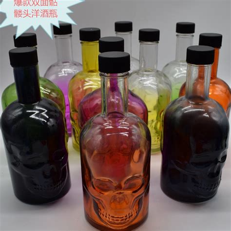 700ml Wholesale Glass Vodka Bottle Wine Container Skull Design