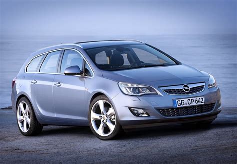 Opel Astra Sports Tourer Official Details And Photos Autoevolution