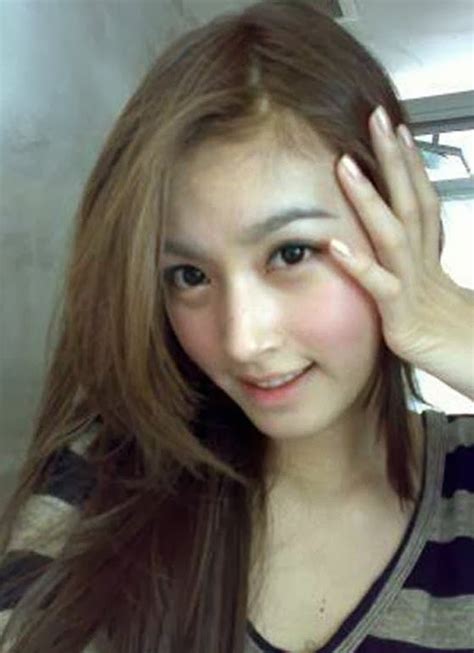 Treechada Petcharat Awek Thai Yang Sangat Hot Dan Popular Gambar