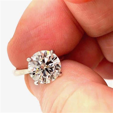 Diamond Buying Guides For Incredible Light Performance