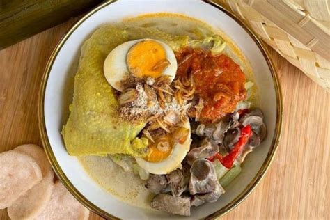 Sejarah Lontong Cap Go Meh Jadi Menu Penutup Perayaan Imlek