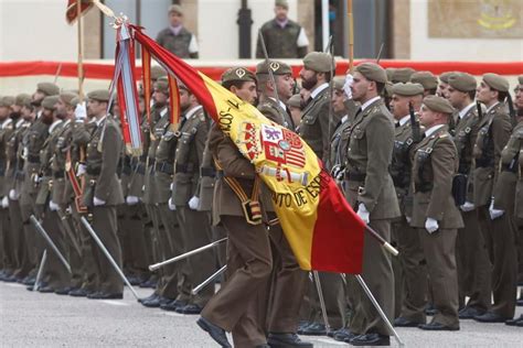 El Teniente Coronel N Ez Asume El Mando Del Regimiento De Ingenieros