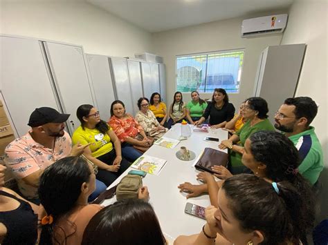 Prefeita Reune Diretores E Coordenadores Da Semec Barra De Santana