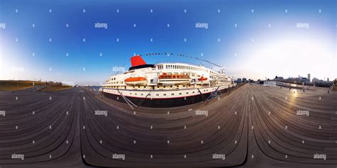 Yokohama international port terminal hi-res stock photography and ...