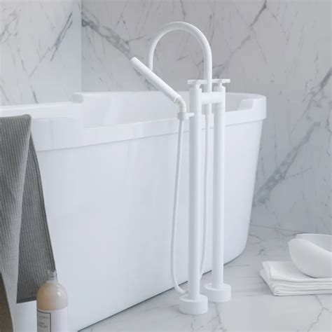 Tara Matte White Bath Faucets Two Hole Bath Mixer For Free Standing