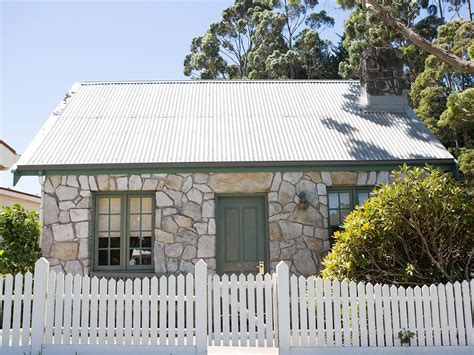 Strahan Village Hotel & Cottages | West Coast Tasmania