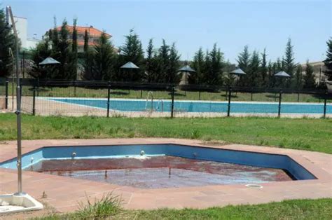 Ninguna empresa se interesa por las piscinas de verano y las gestionará