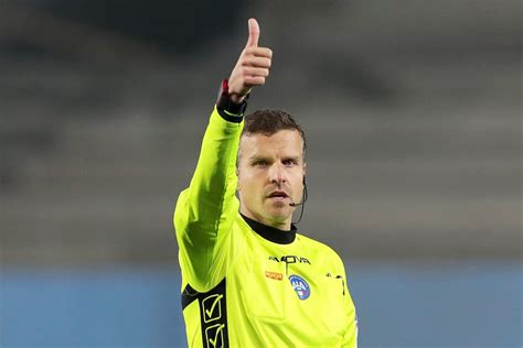 La Penna Arbitro Di Inter Napoli Tre Anni Senza Precedenti In Serie A