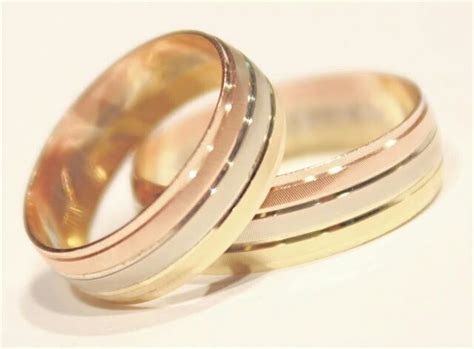 Venta Como Se Usan Los Anillos De Matrimonio En Stock