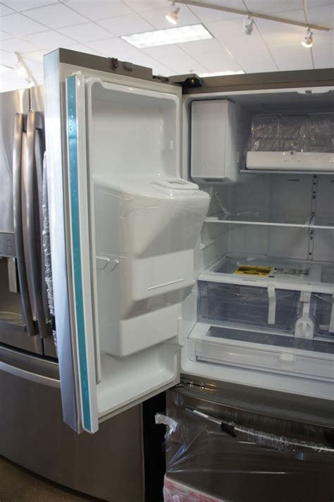 36" Samsung RF27T5241SR 27 cu.ft. French Door Refrigerator - Appliances ...