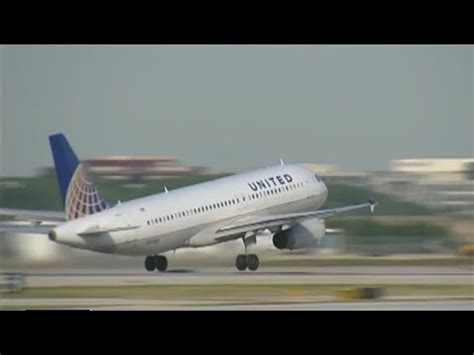 Disruptive Passenger Forces United Airlines Plane To Turn Around 3