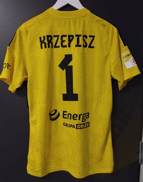 New Season Arka Gdynia Goalkeeper Football Shirt Sponsored