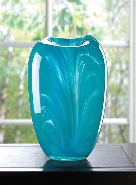 Who Needs Flowers When You Have A Vase This Gorgeous The Unique Flow Of Turquoise Hue In This