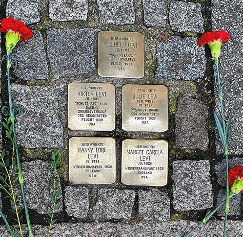 Überlingen Schüler polieren Stolpersteine und machen das Gedenken an