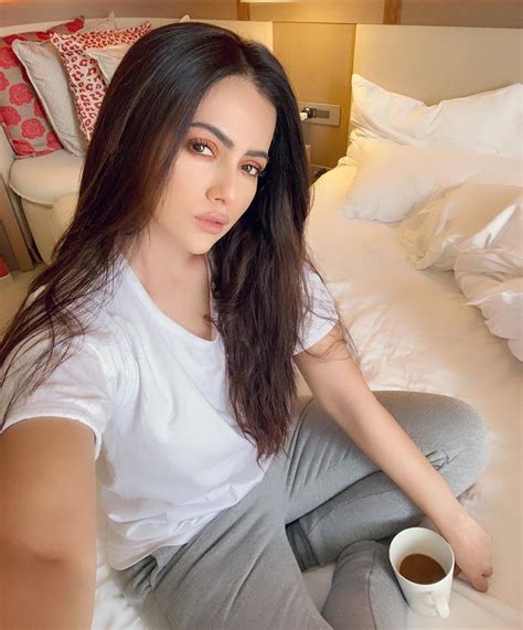 Adorable Sana Khan Facebook Images Tiktoker Sana Khan Instagram