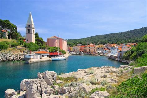 Insel Losinj Kroatien Fähren Strände Nachtleben