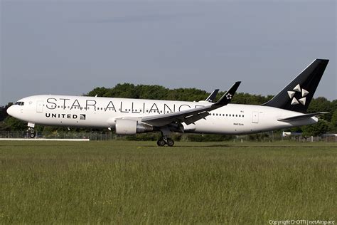 United Airlines Boeing Er N Ua Photo Netairspace