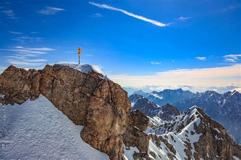 Zugspitze Top Of Germany Maximize