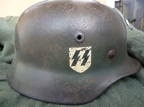 SS helmet, original? Need help