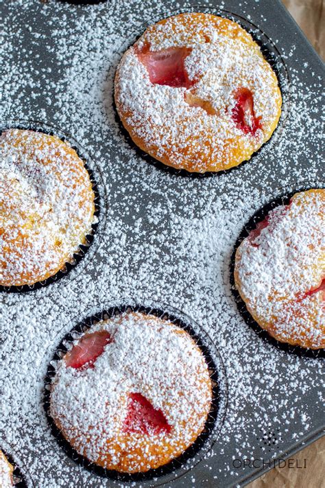 Proste Muffinki Z Truskawkami Orchideli Przepisy