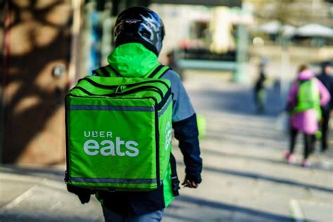 Uber Eats Lascia L Italia Rider Si Mobilitano Manifestazioni In