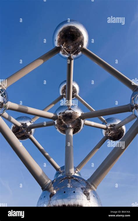 Das Atomium Symbol Der Br Ssel Welten Fair Und Heute Ein