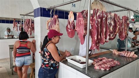 CULTURA NORDESTINA NA FEIRA LIVRE DE AGRESTINA PE E UM POVO FELIZ