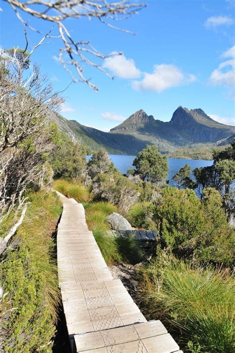 Take The 5 Day Overland Track Hike Cradle Mountain National Park