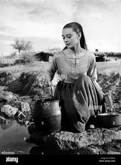 Audrey Hepburn / Unforgiven 1960 directed by John Huston Stock Photo ...
