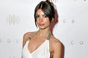 Emily Ratajkowski Does Nude Photoshoot Hanging From The Ceiling I Do