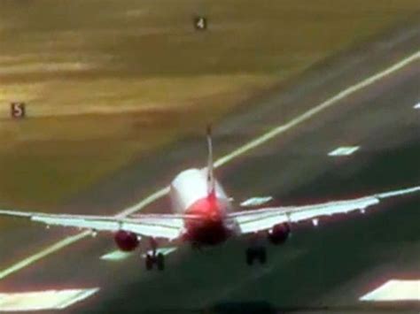 Madeira Is This Europes Toughest Runway The Independent The