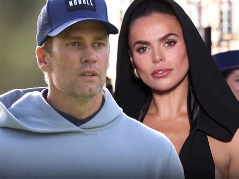 Tom Brady Tidak Berkencan Dengan Model Sports Illustrated Brooks Nader Dimensi Aktual