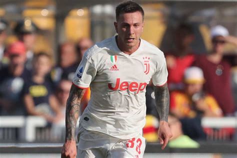 Bernardeschi Lascia La Juventus Calciomercato Futuro In Bilico