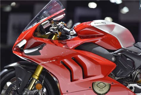 Ducati Panigale V R V Bmw M Rr Tr N B N C N Th Ng S Banh Vn