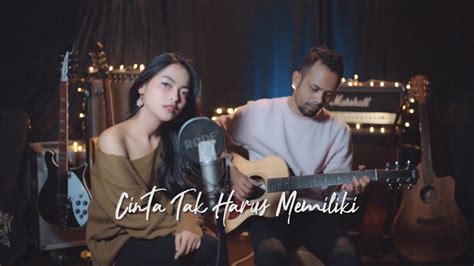 Cinta Tak Harus Memiliki St Ipank Yuniar Ft Anggita Noni Akustik