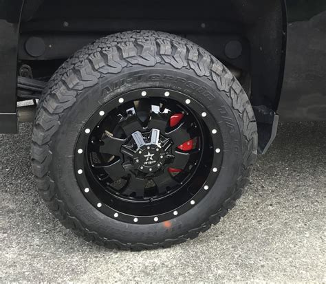 Chevrolet Silverado 1500 Custom Wheels 20x9 0 Et 10 Tire Size 285 60 R20 X Et