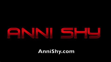 Teen Milf Fingers Her Ass While Masturbating And Squirts On Bed For A Hard Female Orgasm