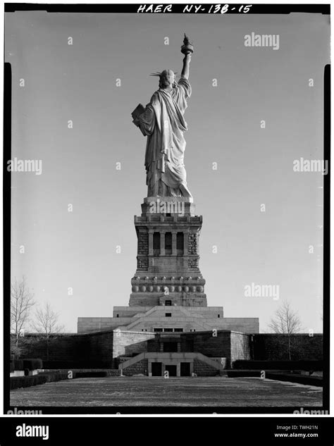 Fort wood liberty island Cut Out Stock Images & Pictures - Alamy