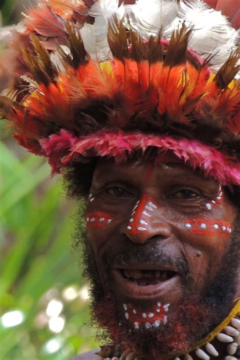 Viva la Voyage: The People of Papua New Guinea