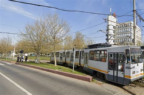 B365 Stația De Tramvai Complex Comercial Titan Suspendată Temporar