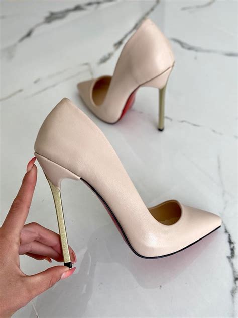 Обувки Casidi Nude Golden Mat