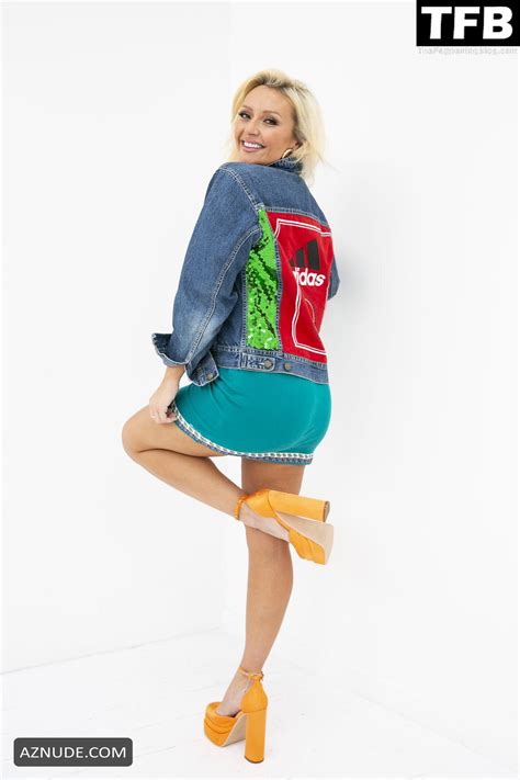 Kimberly Hart Simpson Sexy Seen Showing Off Her Hot Tits And Legs In A