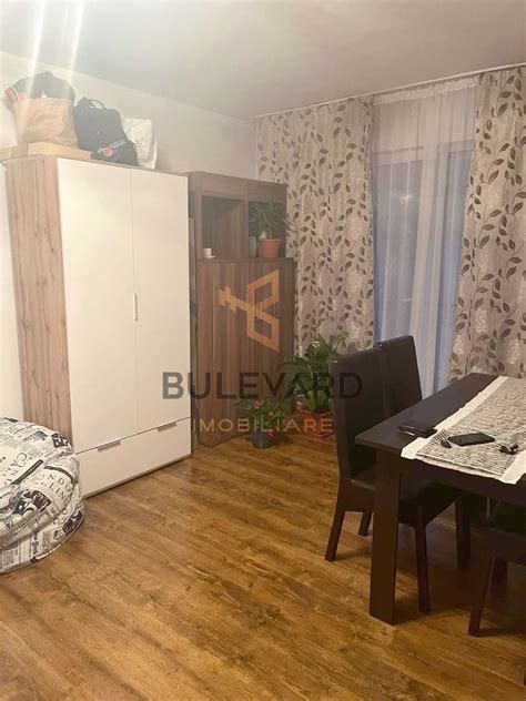 Apartament Cu Camere De Vanzare In Florilor Floresti Bulevard